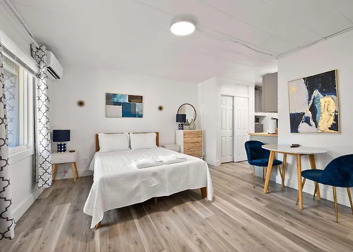 Apartment Franklin Park Nest, For 2 *